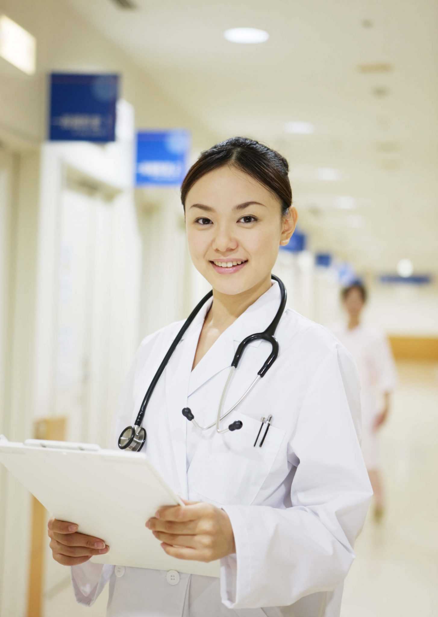 Medical English Course - a female doctor with a stethoscope