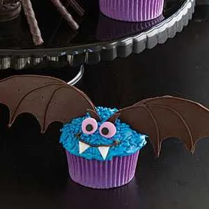 bat cupcake