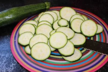 Zucchini cut into circles